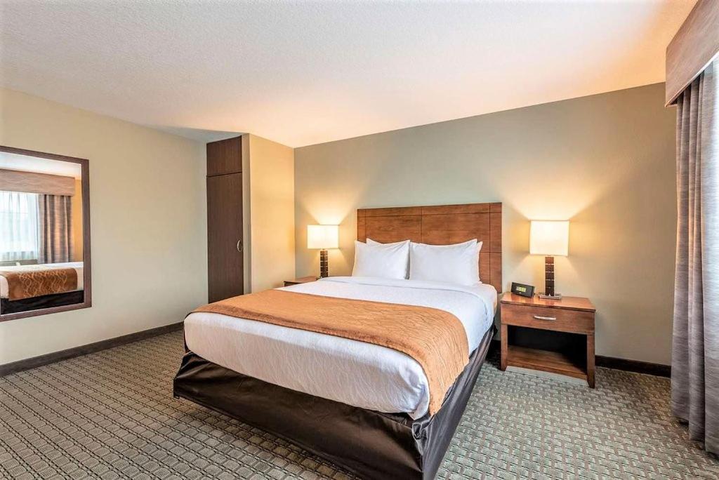 Amerivu Inn And Suites - Chisago City 外观 照片