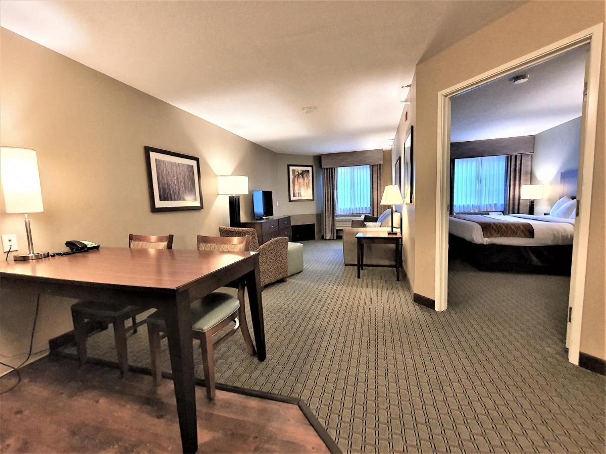 Amerivu Inn And Suites - Chisago City 外观 照片