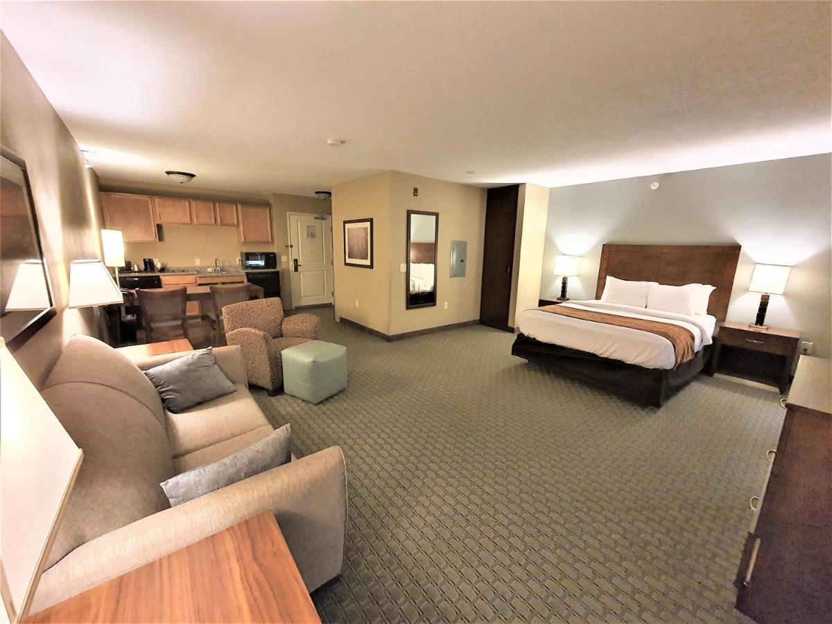 Amerivu Inn And Suites - Chisago City 外观 照片