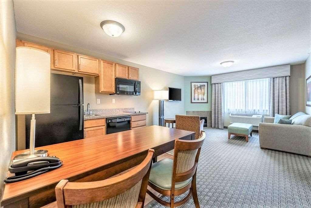 Amerivu Inn And Suites - Chisago City 客房 照片